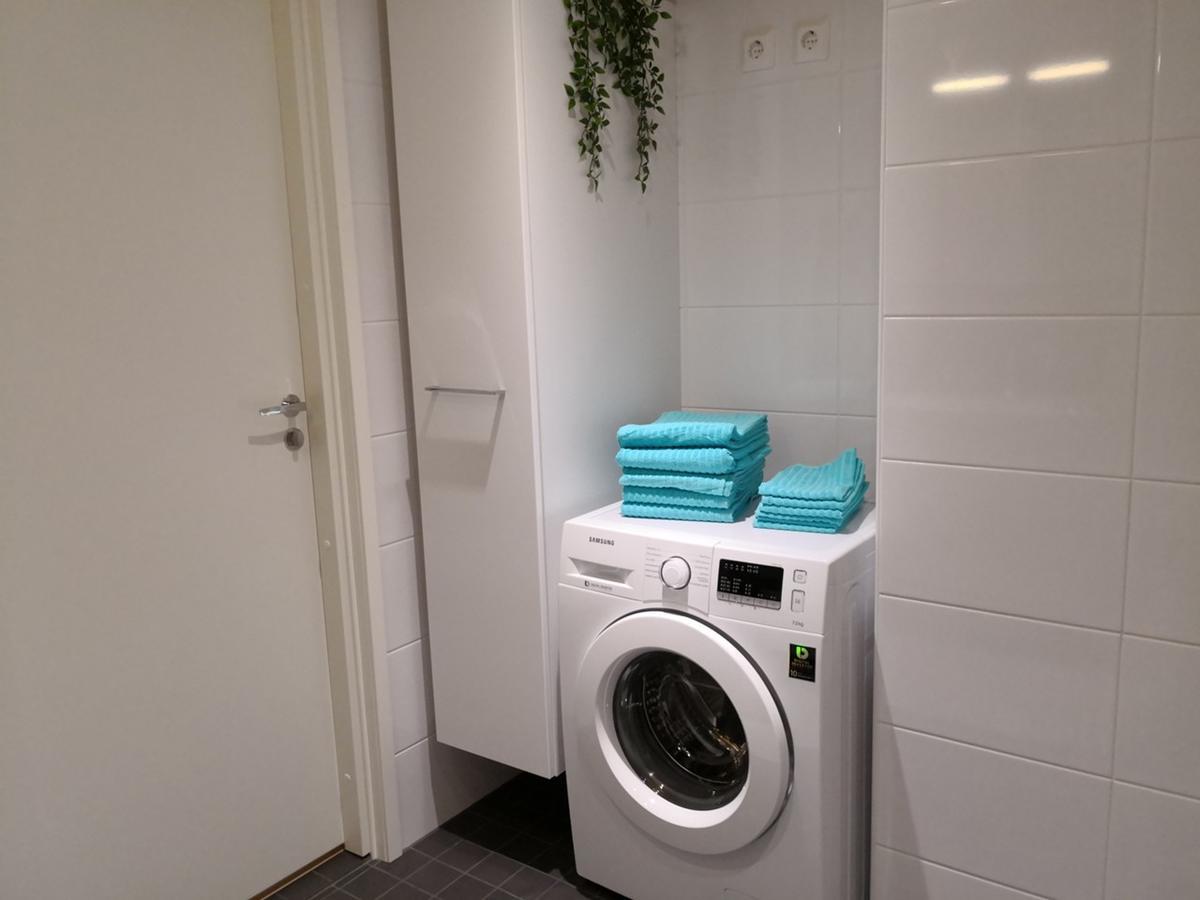 Charming Pine View Apartment Вантаа Екстериор снимка